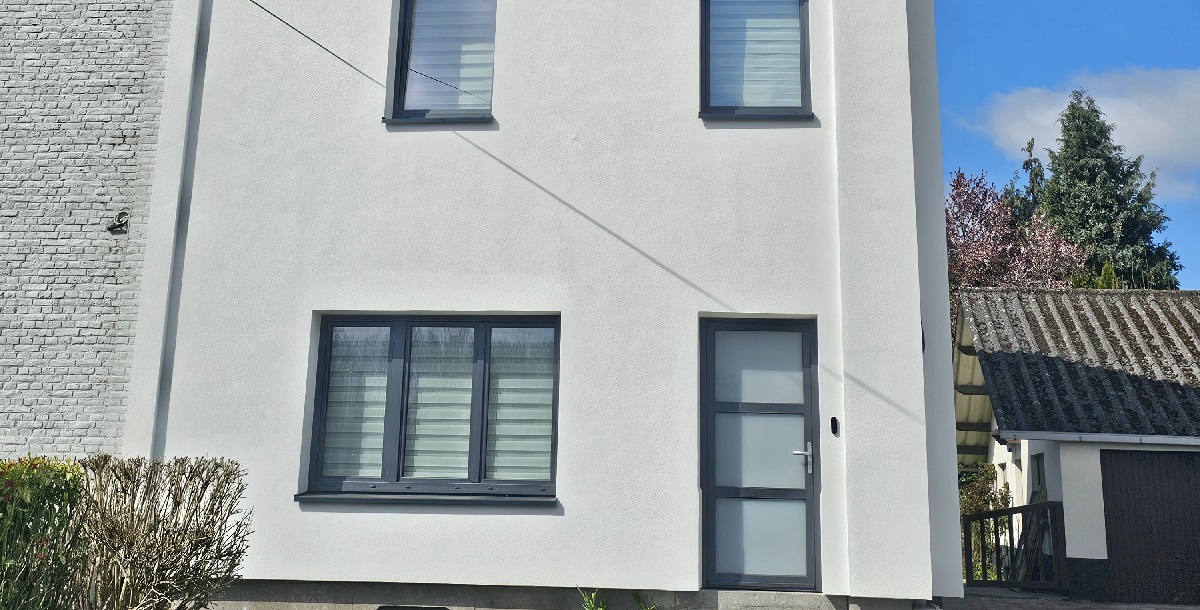 crepi avec isolation facade pose d'une isolation de façade avec une finition crépi blanc