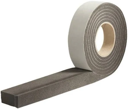 joint mousse compriband Joint en mousse fixé sur le châssis et qui vient se comprimer sur la battée en brique pour faire une étanchéité parfaite entre mur et châssis